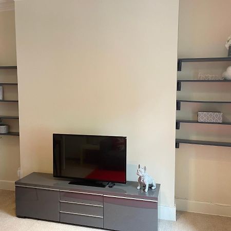 Beautiful 2 Bedroom Apartment- Prime Location, Aberdeen Centre Εξωτερικό φωτογραφία
